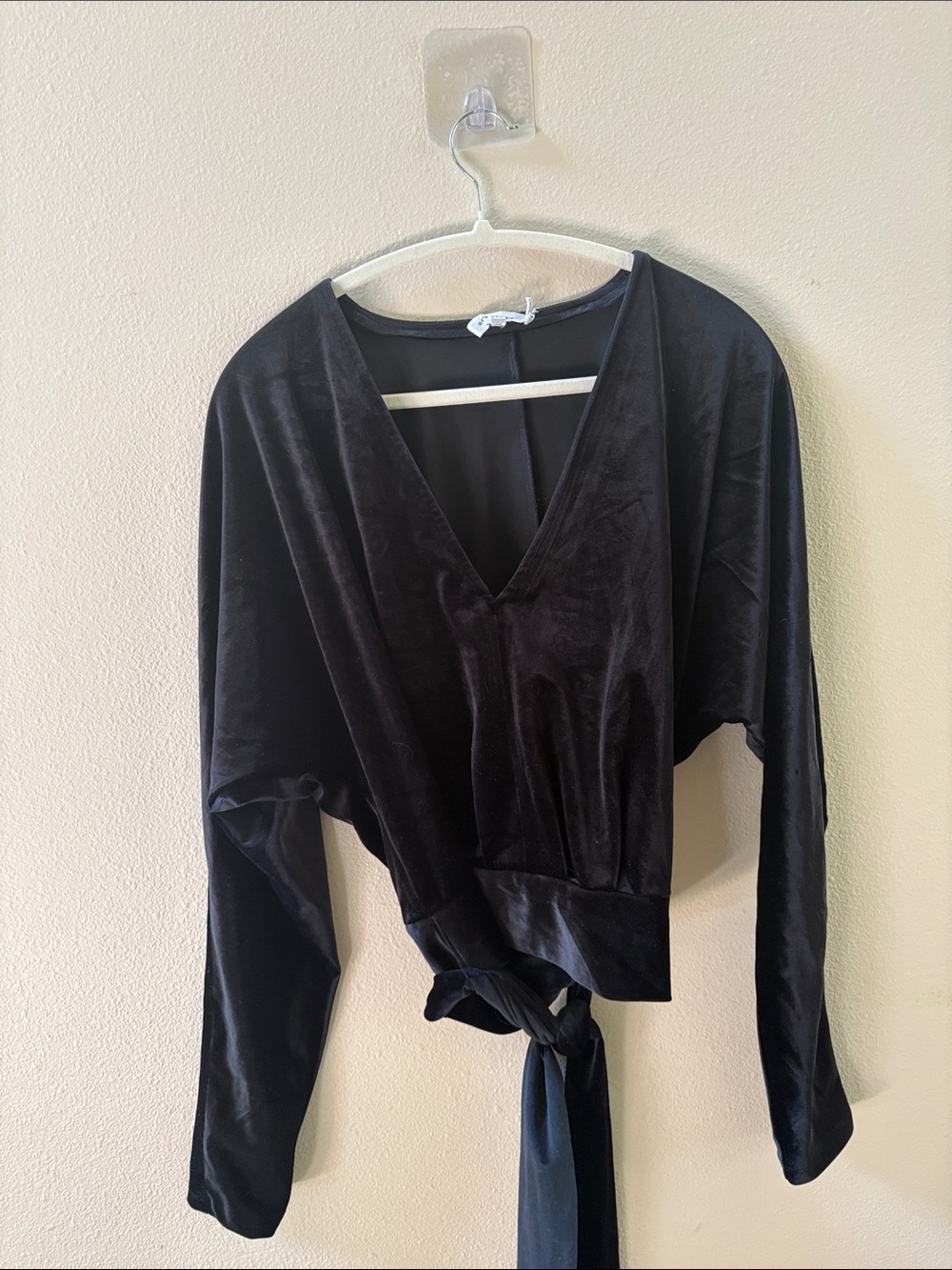 Good American Black Velvet Wrap Top - Women